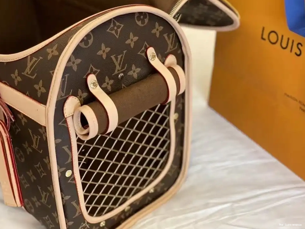 CUSTOM PET BAG LV 0524